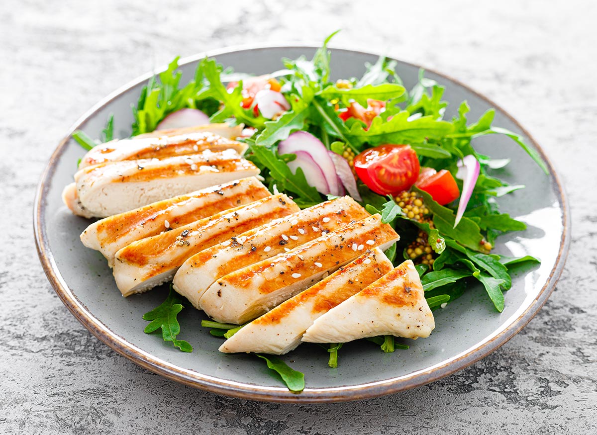 Hähnchen und Salat